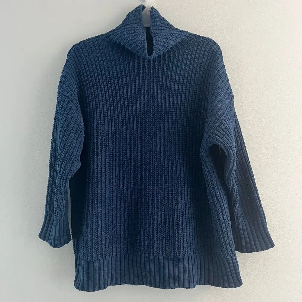 aerie Women Sweater long sleeve Medium  Turtleneck